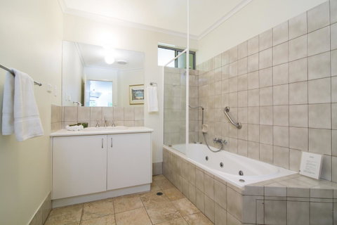 The Port Douglas Queenslander - Surfers Gold Coast 13