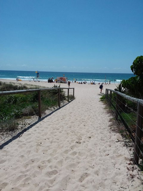 Surfers Chalet - Surfers Gold Coast 5