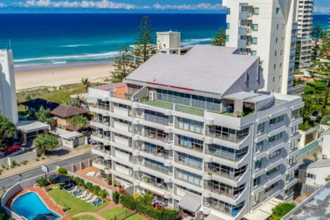 Surfers Chalet - Surfers Gold Coast 9