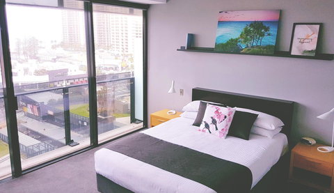 Circle Luxury Holidays - Surfers Gold Coast 23