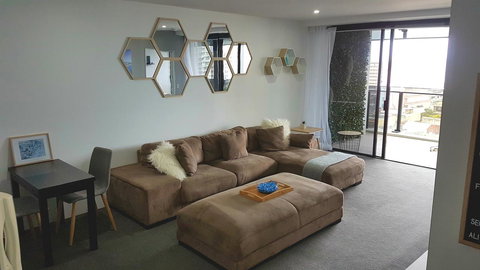 Circle Luxury Holidays - Surfers Gold Coast 26