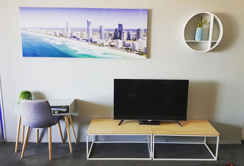 Circle Luxury Holidays - Surfers Gold Coast 27