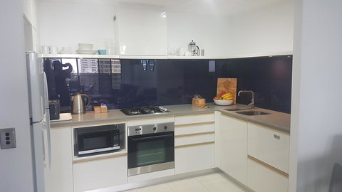 Circle Luxury Holidays - Surfers Gold Coast 22