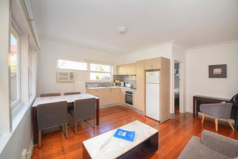Backpackers In Paradise 18-35 Hostel - Surfers Gold Coast 11