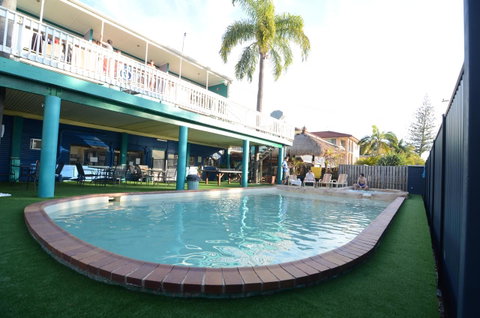 Backpackers In Paradise 18-35 Hostel - Surfers Gold Coast 22