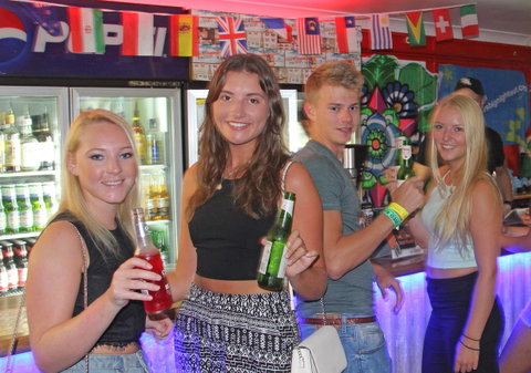 Backpackers In Paradise 18-35 Hostel - Surfers Gold Coast 8