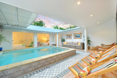 [ ANDY'S BEACH HOUSE ] - Surfers Gold Coast 0