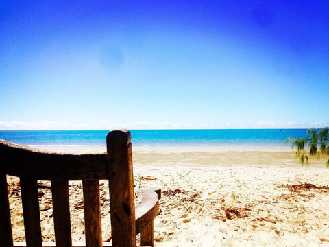 [ ANDY'S BEACH HOUSE ] - Surfers Gold Coast 3