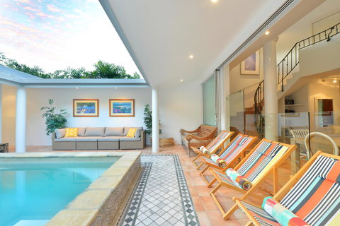 [ ANDY'S BEACH HOUSE ] - Surfers Gold Coast 18