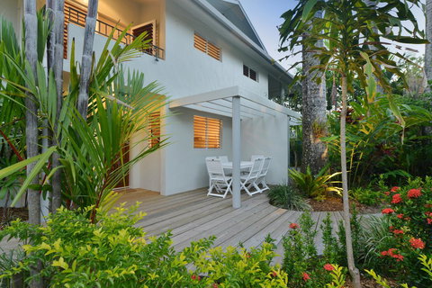 [ ANDY'S BEACH HOUSE ] - Surfers Gold Coast 12