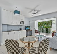 Couples private spa beach getaway - Surfers Gold Coast