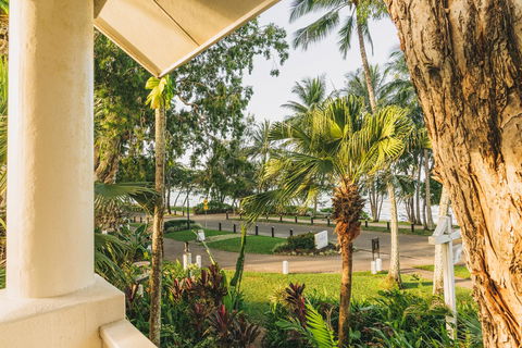 The Reef House Adults Retreat - Enjoy 28 Complimentary Inclusions - Surfers Gold Coast 9