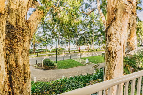 The Reef House Adults Retreat - Enjoy 28 Complimentary Inclusions - Surfers Gold Coast 37