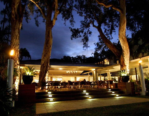 The Reef House Adults Retreat - Enjoy 28 Complimentary Inclusions - Surfers Gold Coast 11