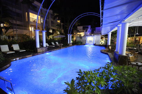 The Reef House Adults Retreat - Enjoy 28 Complimentary Inclusions - Surfers Gold Coast 7