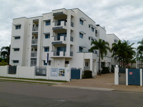 Madison Ocean Breeze Apartments - Surfers Gold Coast 2