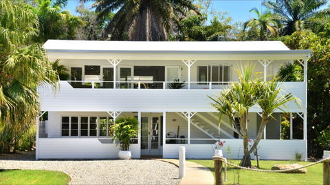 Jamaica Beach House - Surfers Gold Coast 41