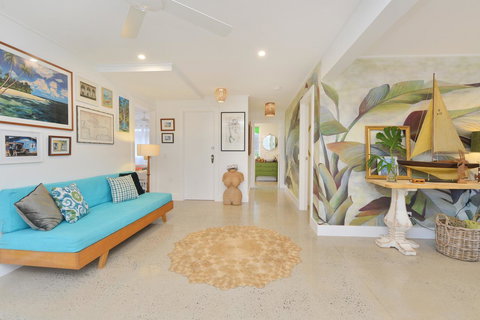 Jamaica Beach House - Surfers Gold Coast 40