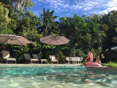 Jamaica Beach House - Surfers Gold Coast 2