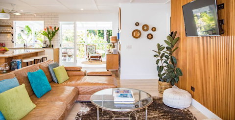 Jamaica Beach House - Surfers Gold Coast 7