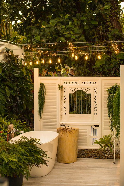 Jamaica Beach House - Surfers Gold Coast 1