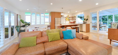 Jamaica Beach House - Surfers Gold Coast 38