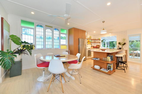 Jamaica Beach House - Surfers Gold Coast 34