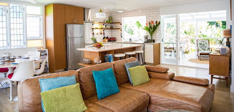 Jamaica Beach House - Surfers Gold Coast 10