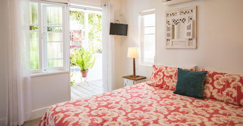 Jamaica Beach House - Surfers Gold Coast 13