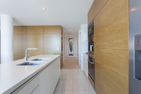 Oracle Resort Broadbeach - Gclr - Surfers Gold Coast 38