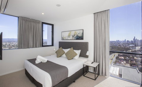 Qube Broadbeach - Surfers Gold Coast 1
