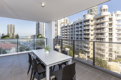 Qube Broadbeach - Surfers Gold Coast 41