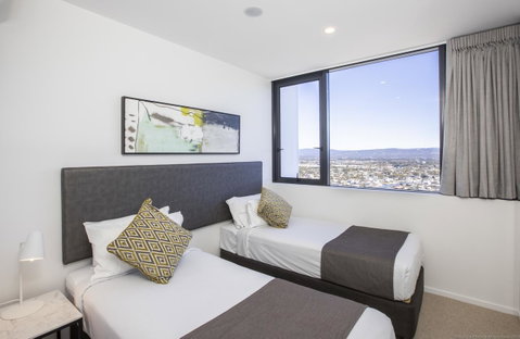 Qube Broadbeach - Surfers Gold Coast 2