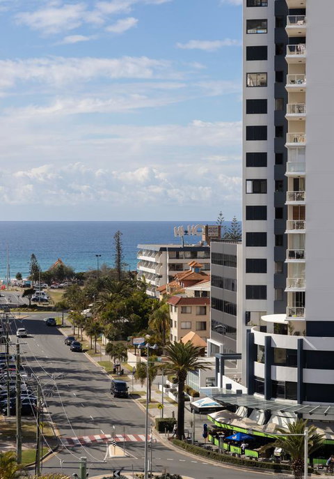 Qube Broadbeach - Surfers Gold Coast 8