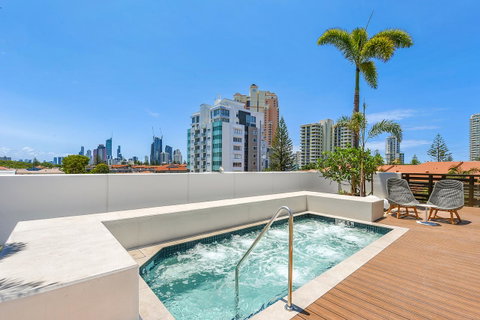 Qube Broadbeach - Surfers Gold Coast 28