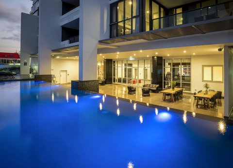 Synergy Broadbeach - Official - Surfers Gold Coast 0