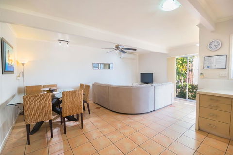 Airlie Apartments - Surfers Gold Coast 11
