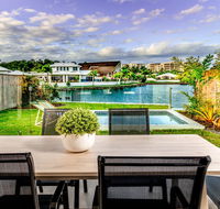 Blue lagoon Villa A - Surfers Gold Coast