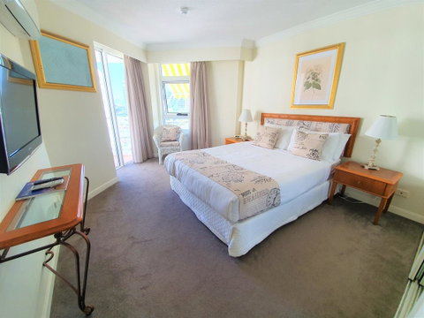 Broadbeach Holiday Apartments - Surfers Gold Coast 14