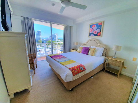 Broadbeach Holiday Apartments - Surfers Gold Coast 20