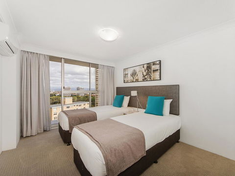 Sunbird Beach Resort Main Beach - Surfers Gold Coast 28