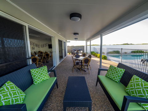 Mackay Oceanside Central Hotel Official - Surfers Gold Coast 32
