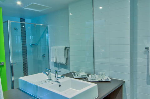 Mackay Oceanside Central Hotel Official - Surfers Gold Coast 13