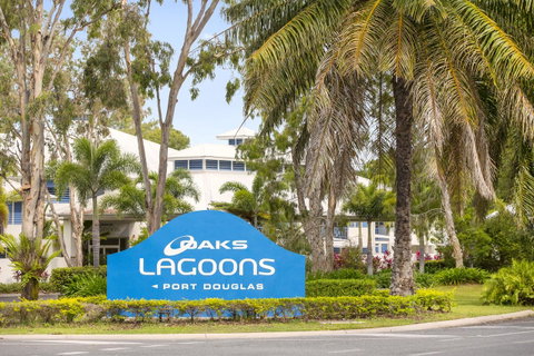 Silkari Lagoons Port Douglas - Surfers Gold Coast 1