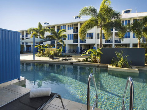 Silkari Lagoons Port Douglas - Surfers Gold Coast 2
