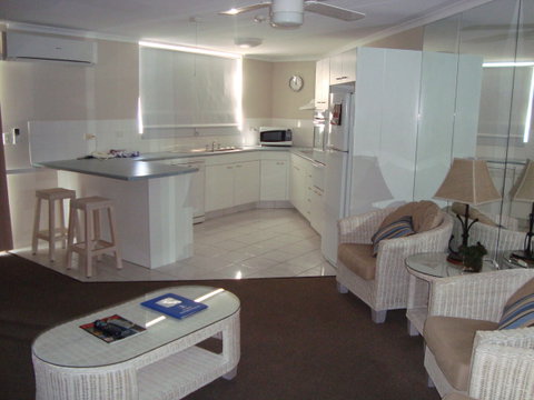 Grosvenor Beachfront Apartments Surfers Paradise - Surfers Gold Coast 14