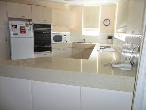 Grosvenor Beachfront Apartments Surfers Paradise - Surfers Gold Coast 15