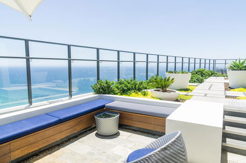 Rhapsody Resort - Official - Surfers Gold Coast 6