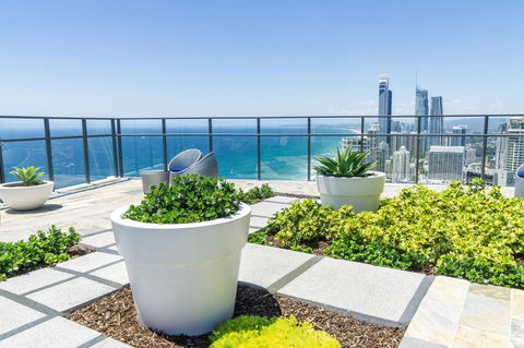 Rhapsody Resort - Official - Surfers Gold Coast 4
