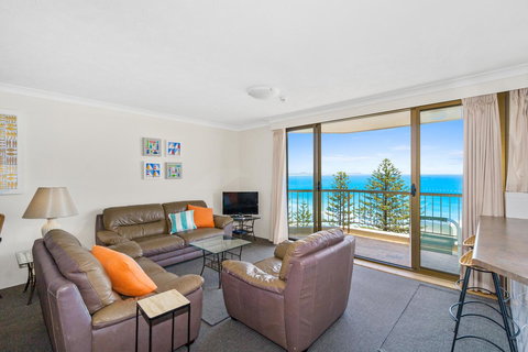 Columbia Beachfront Apartments On Rainbow Bay - Surfers Gold Coast 39